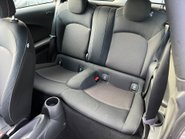 Mini Hatch COOPER D 21