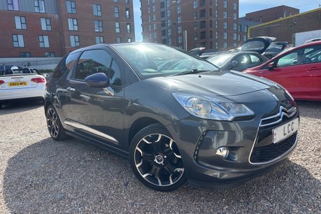 Citroen DS3 DSTYLE PLUS.. 6 SERVICES.. STUNNING EXAMPLE..LOOK! 38000 MILES!
