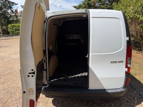 Mercedes-Benz Citan 109 CDI 8