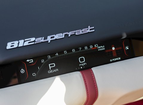 Ferrari 812 Superfast 22
