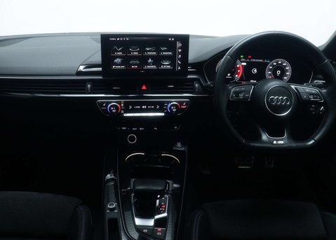 Audi A4 2.0 A4 Black Edition 35 TFSI Semi-Auto 4dr 19