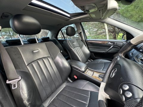 Mercedes-Benz C Class 5.4 C55 AMG Saloon 4dr Petrol Automatic (286 g/km, 367 bhp) 23
