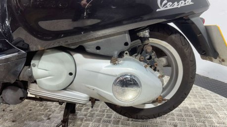 Piaggio Vespa Primavera 2016 17K RUNS WELL EASY LIGHT PROJECT 125CC SCOOTER BIKE 7