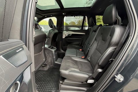 Volvo XC90 RECHARGE T8 R-DESIGN PRO AWD -B&W -POWER TOWBAR -PAN ROOF -LOUNGE PACK 26