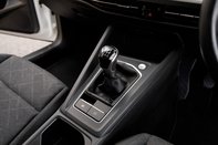 Volkswagen Golf LIFE TSI 38