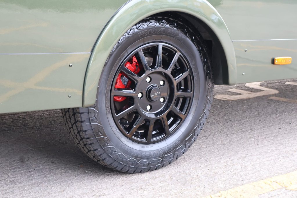 Renault Master BRAND NEW 3.5 TON STALLION BUILD EXTREME HEAVY DUTY HORSEBOX FROM SEEKER  15