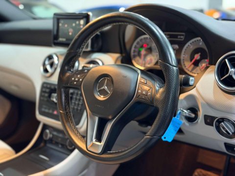 Mercedes-Benz A Class 2.1 A200 CDI Sport Hatchback 5dr Diesel 7G-DCT Euro 6 (s/s) (136 ps) 47