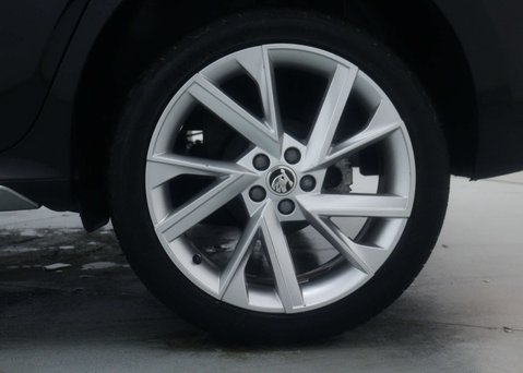 Skoda Kamiq 1.5 Kamiq SE L Executive TSi Semi-Auto 5dr 17