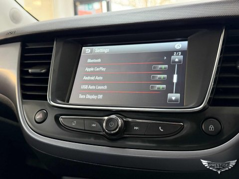 Vauxhall Crossland 1.2 Design SUV 5dr Petrol Manual Euro 6 (s/s) (83 ps) 32