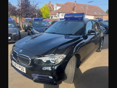BMW 1 Series 1.5 118i Sport Euro 6 (s/s) 5dr 3