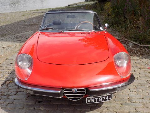 Alfa Romeo Spider 2000 Spider Veloce - LHD 38