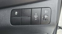 Hyundai i10 1.2 SE Hatchback 5dr Petrol Auto Euro 6 (87 ps) 27