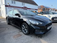 Ford Focus ST-LINE 4