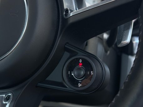 Porsche 718 Cayman CAYMAN STYLE EDITION PDK 37