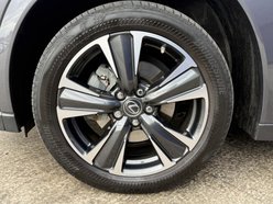 Lexus Ux 2.0 250h Takumi SUV 5dr Petrol Hybrid E-CVT Euro 6 (s/s) (184 ps) 17