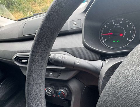 Dacia Sandero 1.0 Sandero Essential SCe 5dr 19