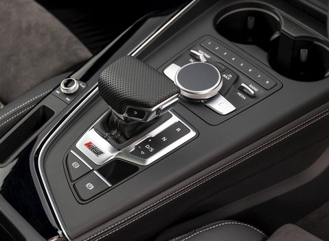 Audi RS4 Avant Sport Edition 21