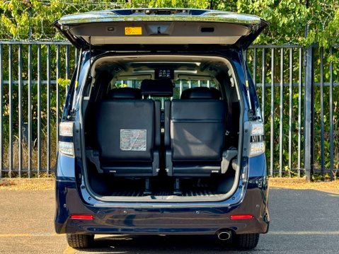 Toyota Vellfire Hybrid ZR G Edition 76