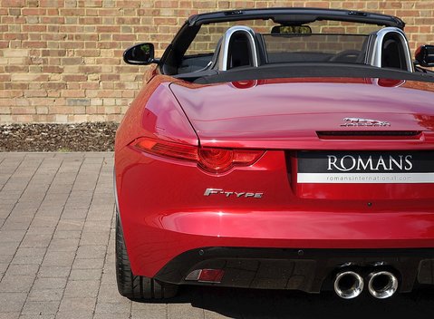 Jaguar F-Type V6 S Convertible 22