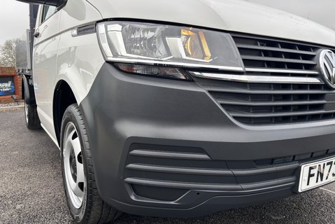 Volkswagen Transporter T32 150 ps Tdi Single Cab Tipper 22