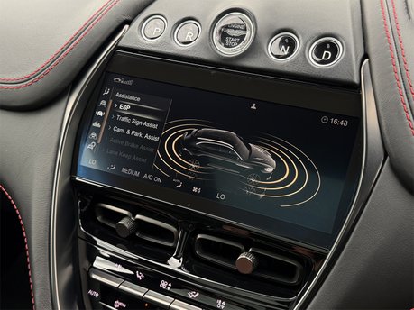 Aston Martin DBX V8 75