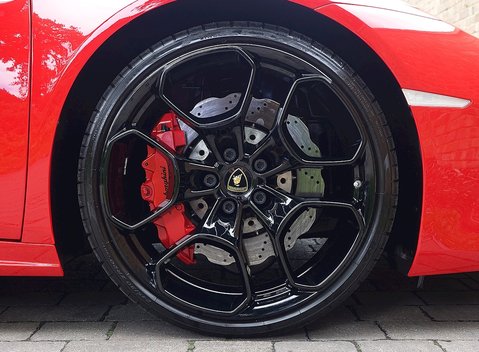 Lamborghini Huracan LP 580-2 11