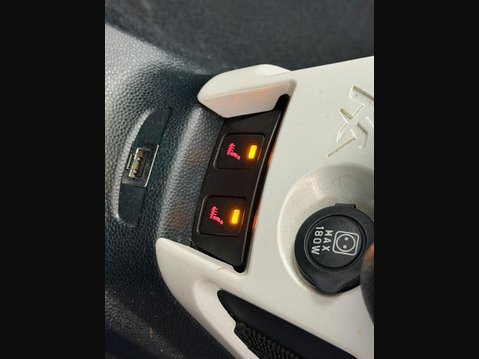 Ford Ka 1.2 Titanium Euro 5 3dr 11