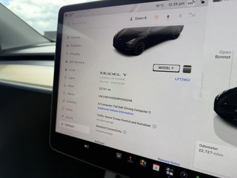 Tesla Model Y (Dual Motor) Long Range SUV 5dr Electric Auto 4WDE (384 bhp) 39
