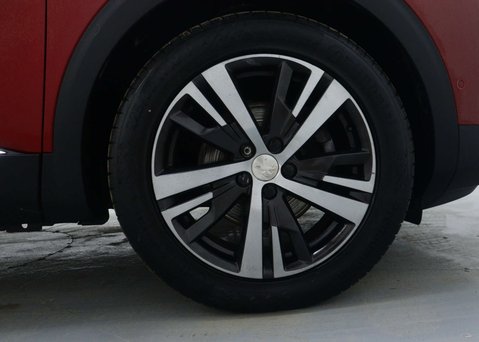Peugeot 5008 1.2 PureTech Allure SUV 5dr Petrol EAT Euro 6 (s/s) (130 ps) 15