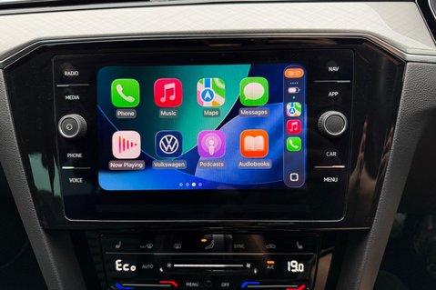 Volkswagen Passat GTE DSG - VAT Q - 1 OWNER - PLUG IN HYBRID - 3 IN STOCK 4