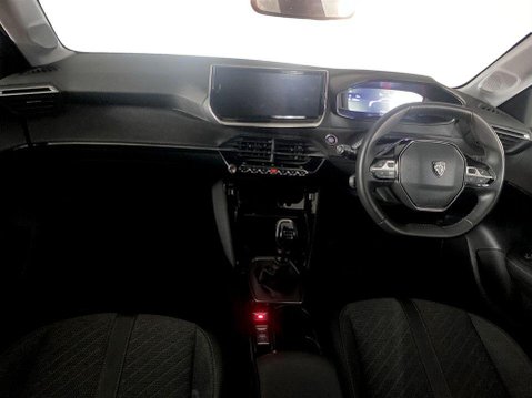 Peugeot 208 1.2 PureTech Allure Hatchback 5dr Petrol Manual Euro 6 (s/s) (100 ps) Air C 18