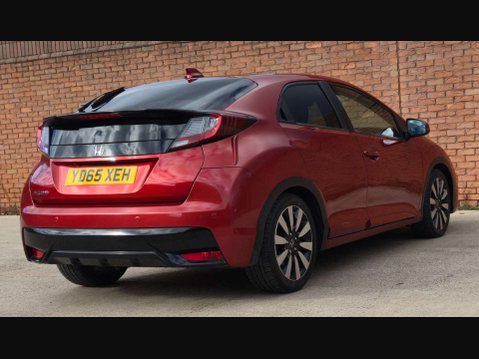 Honda Civic 1.8 Civic i-VTec SR Auto 5dr 21