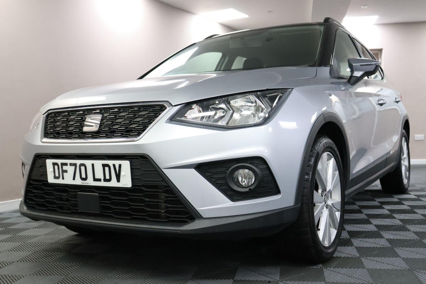 2021 SEAT Arona — image 24