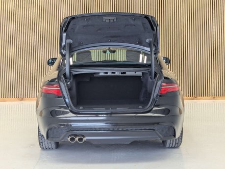 Jaguar XE 2.0 XE R-Dynamic S D Auto 4dr 25