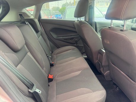 Ford Fiesta TITANIUM 9
