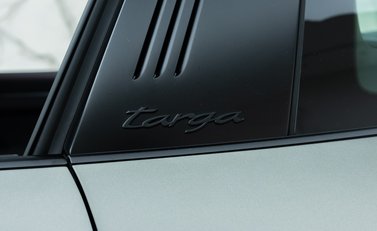 Porsche 911 Targa 4 GTS (992) 31