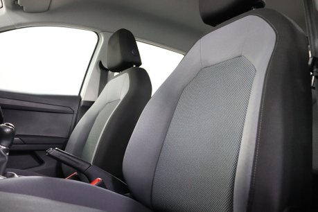 SEAT Arona TSI SE TECHNOLOGY 35