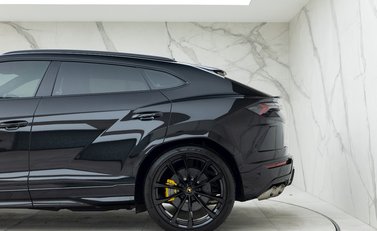 Lamborghini Urus 28