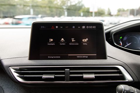 Peugeot 3008 BLUEHDI S/S GT LINE 26