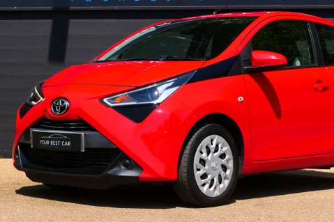 Toyota Aygo 1.0 Aygo X-Play TSS VVT-i 5dr 8