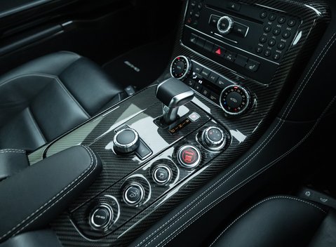 Mercedes-Benz SLS AMG 19