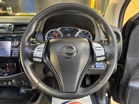 Nissan Navara 2.3 Navara Tekna dCi Auto 4WD 5dr 44