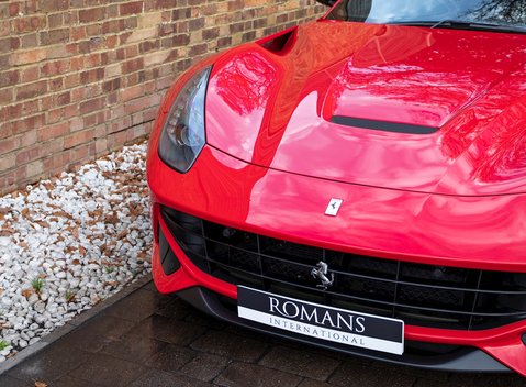 Ferrari F12 Berlinetta 22