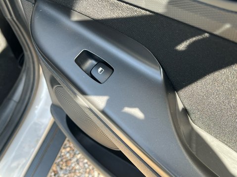 Hyundai KONA GDI PREMIUM 37