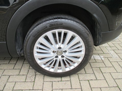 Vauxhall Grandland X 1.2 Turbo Tech Line Nav Euro 6 (s/s) 5dr 13
