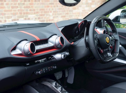 Ferrari 812 Superfast 14