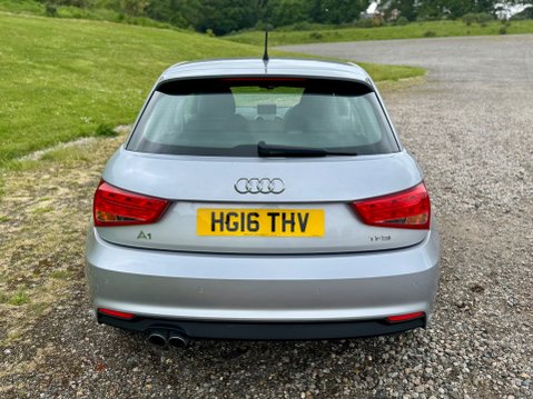 Audi A1 SPORTBACK TFSI SPORT 4