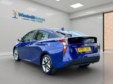 Toyota Prius 1.8 VVT-h Business Edition Plus CVT Euro 6 (s/s) 5dr (15in Alloy) 9