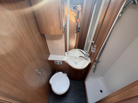 Auto-Trail Apache 17