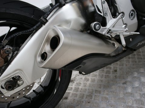 Honda CBR1000RR Fireblade CBR 1000 RA-G Fireblade 33
